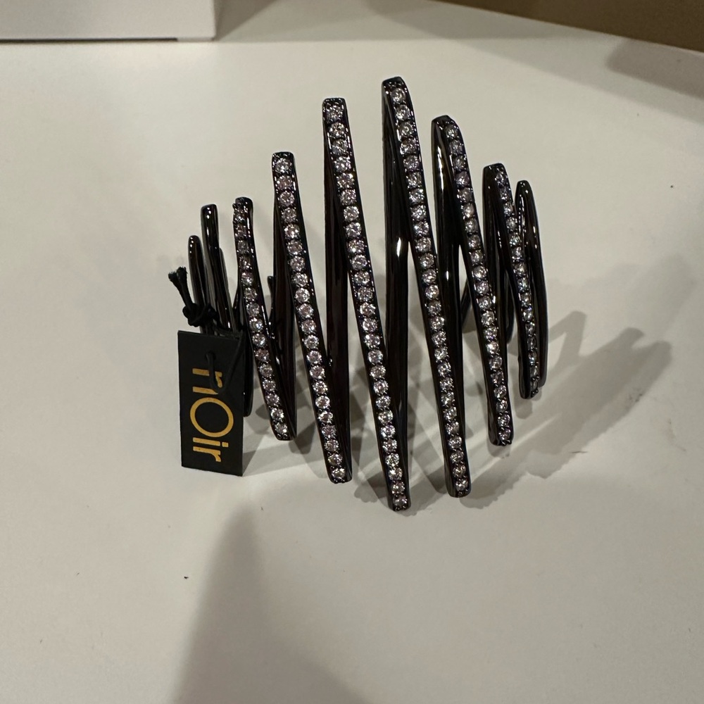 nOir Jewelry Black and Silver Crystal Bracelet